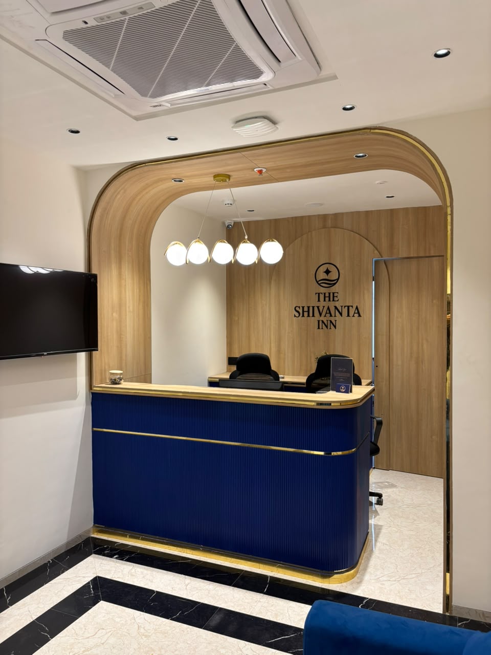 Shivanta Hotel ambiance